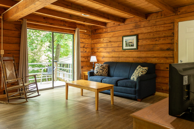 06-Cabins_Living-room